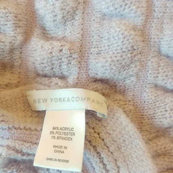 Ruffled Lavender Scarf - Picture 4 of 4